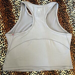 Athletic tank top in a neutral gray tone
